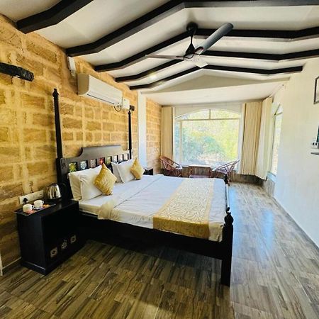 Gir Lions Paw Resort With Swimming Pool Sasan Gir Extérieur photo