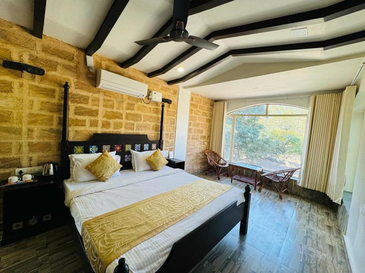 Gir Lions Paw Resort With Swimming Pool Sasan Gir Extérieur photo
