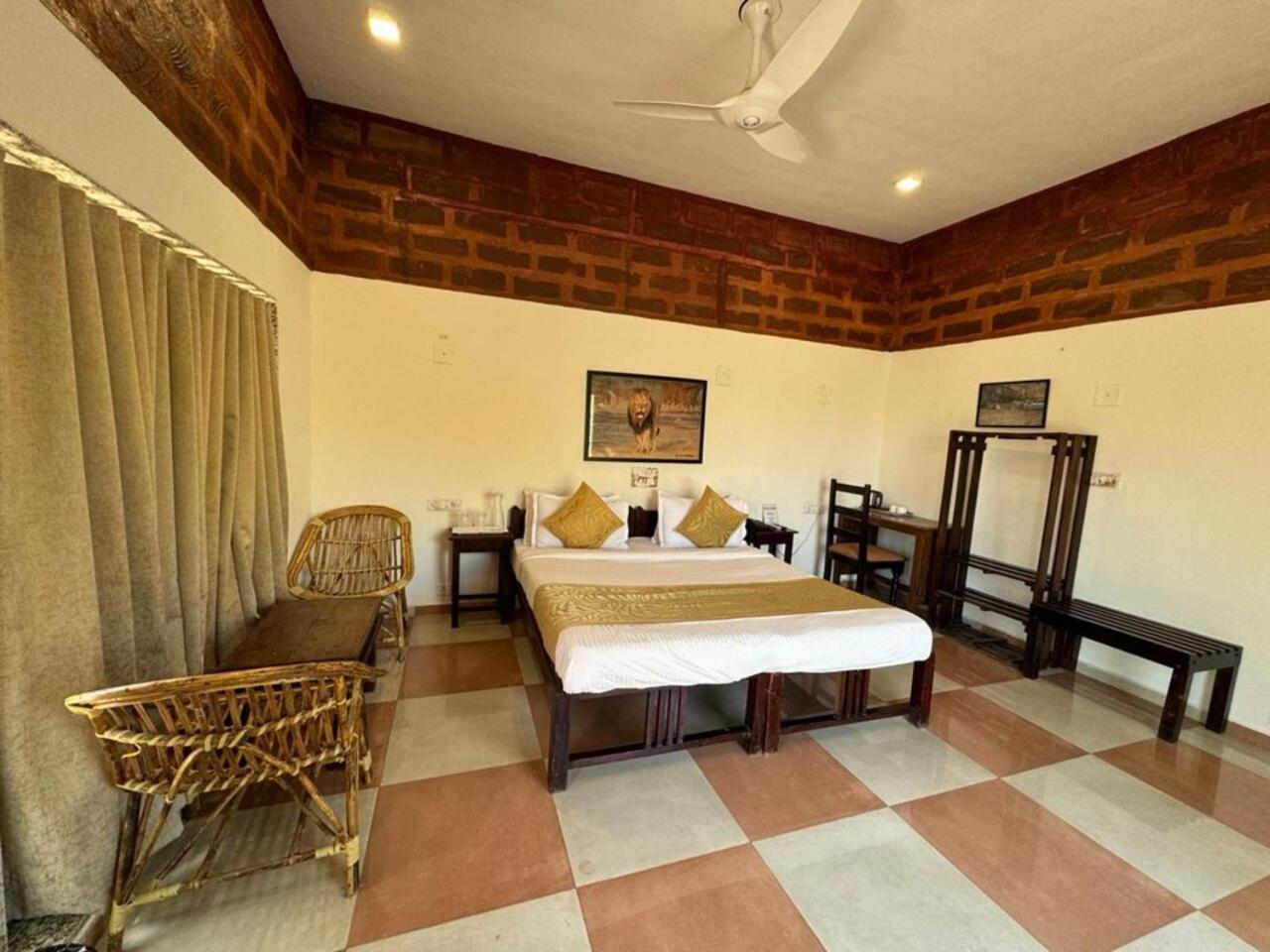 Gir Lions Paw Resort With Swimming Pool Sasan Gir Extérieur photo
