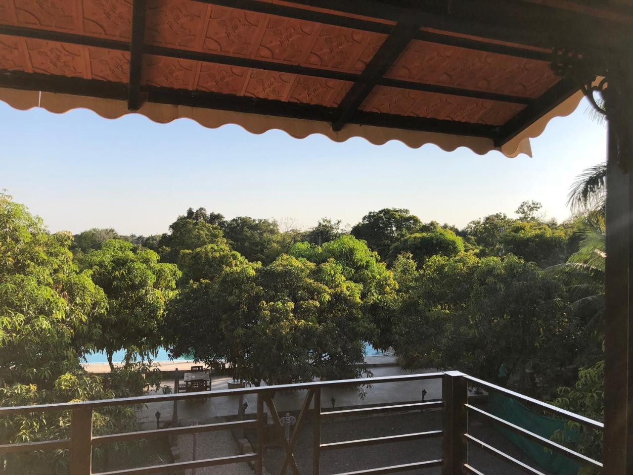 Gir Lions Paw Resort With Swimming Pool Sasan Gir Extérieur photo