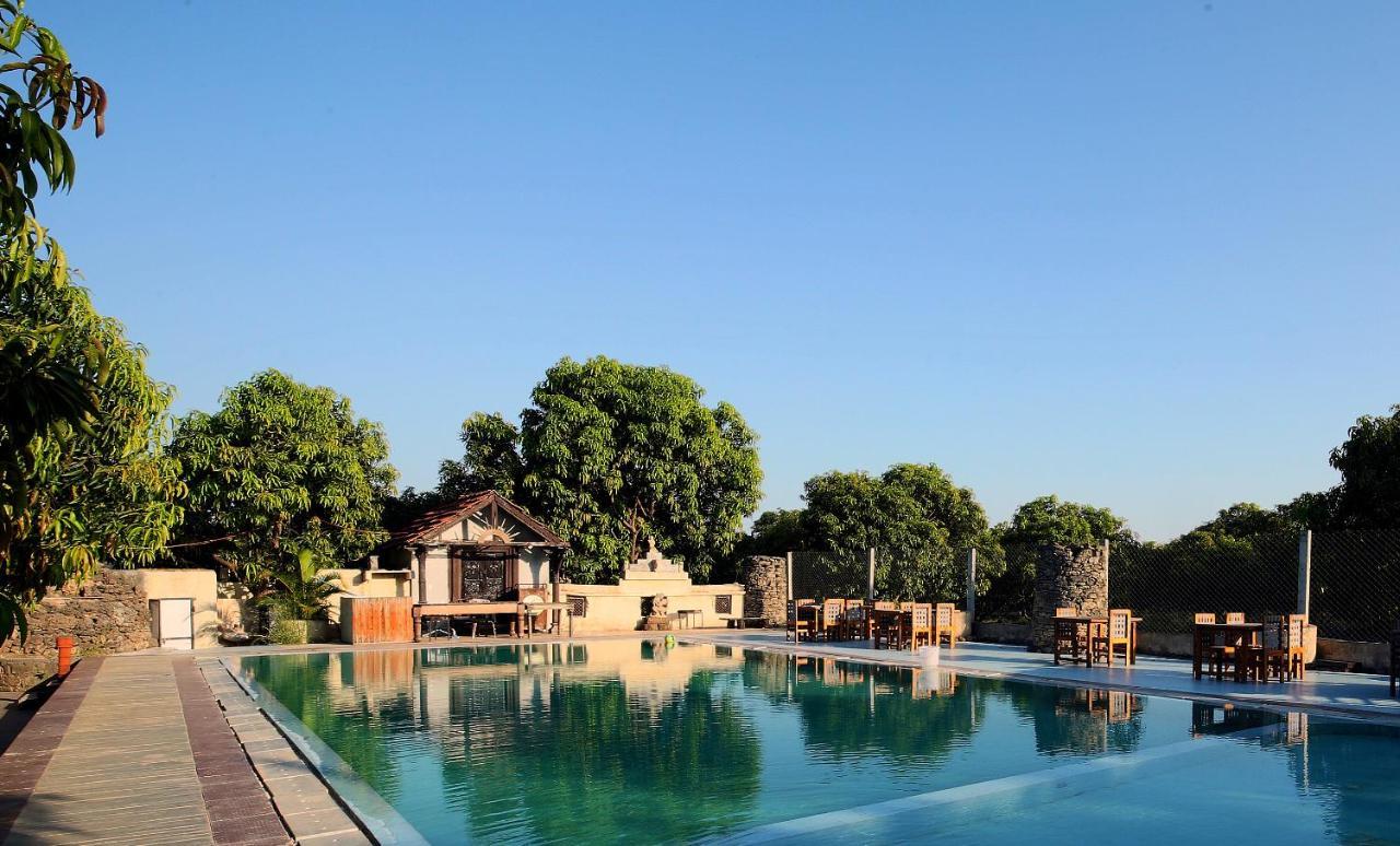 Gir Lions Paw Resort With Swimming Pool Sasan Gir Extérieur photo