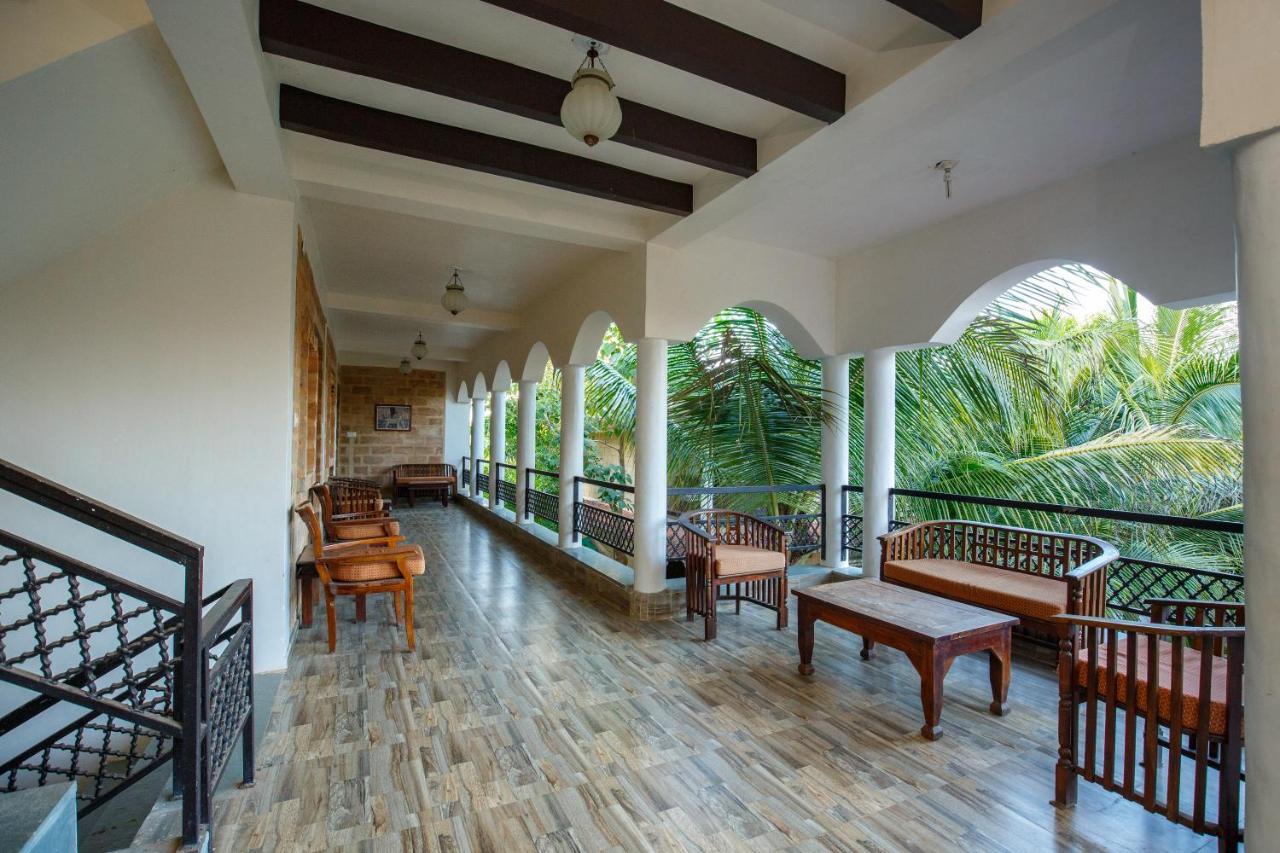 Gir Lions Paw Resort With Swimming Pool Sasan Gir Extérieur photo