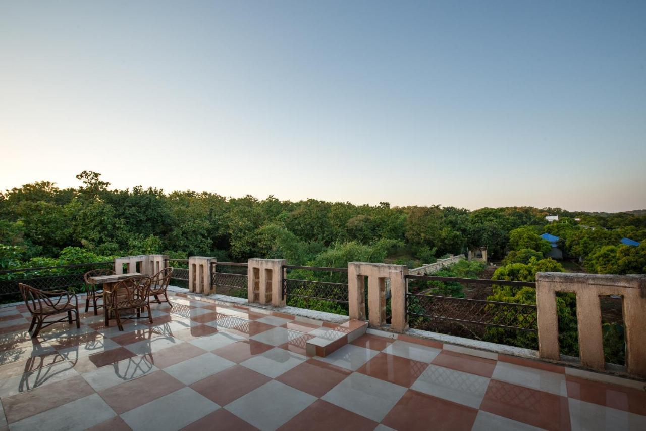 Gir Lions Paw Resort With Swimming Pool Sasan Gir Extérieur photo